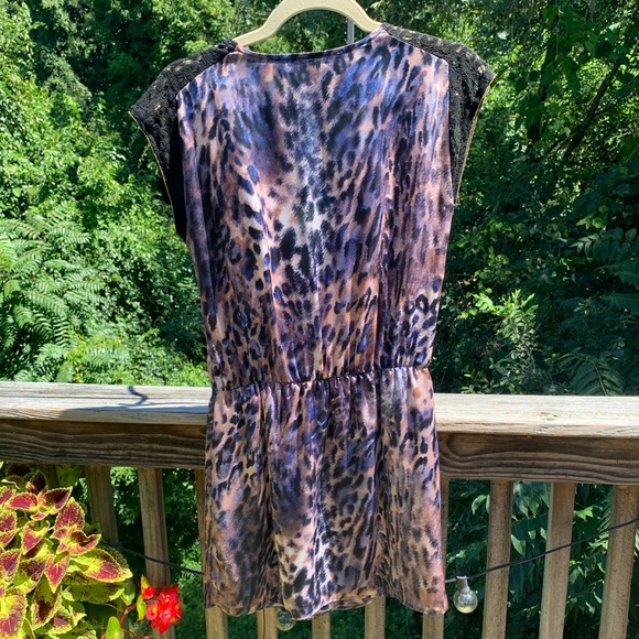 COLLECTIVE CONCEPTS | Wrap Dress - Animal Print with Black Lace | Small - Picture 6 of 7